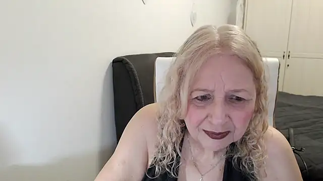 SusiLifeXXX online show from 05/24/26, 08:03