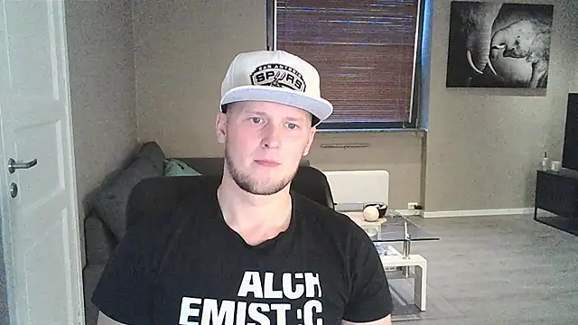 Dartanjanas13 online show from 09/20/25, 04:52