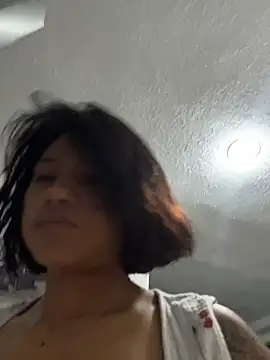 Nia Desire online show from 05/15/26, 06:42