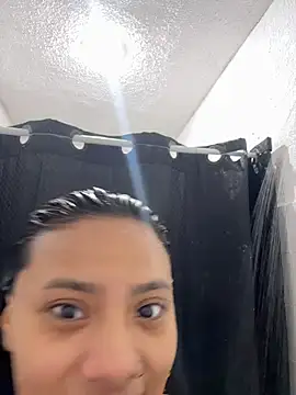 Nia Desire online show from 05/19/26, 06:09