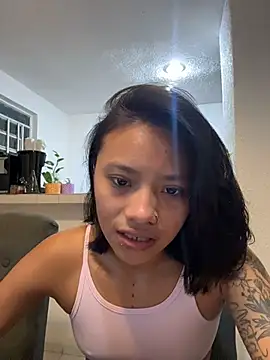 Nia Desire online show from 08/04/26, 06:16