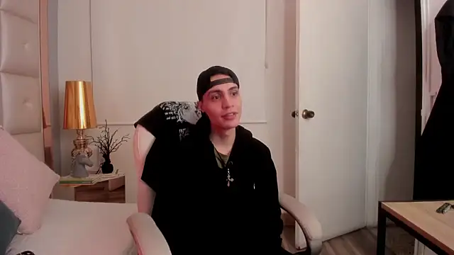 dark sun302 online show from 12/18/25, 03:45