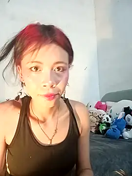 Snapshot of dolliette24 chatting on 12/16/25, 03:22 dolliette24 online show from 12/16/25, 03:22