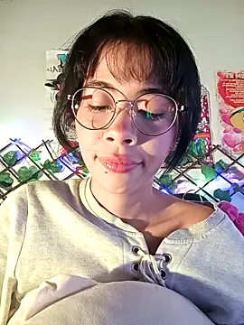 Snapshot of dolliette24 chatting on 05/10/26, 09:36 dolliette24 online show from 05/10/26, 09:36