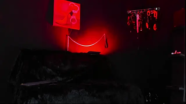 isabellestone online show from 02/24/26, 09:24