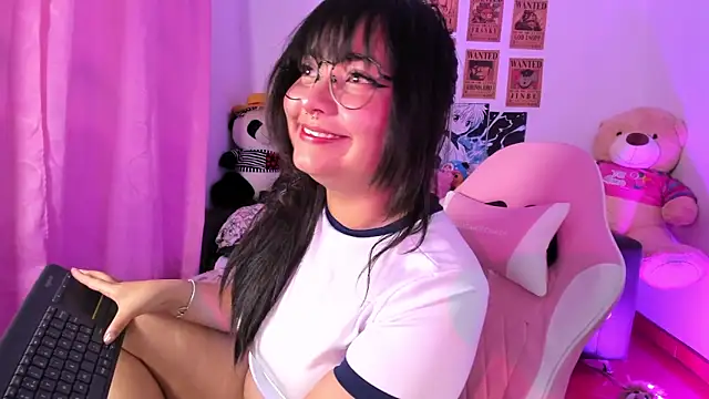 Snapshot of Lolii_Zoe chatting on 02/23/26, 12:02 Lolii Zoe online show from 02/23/26, 12:02