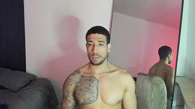 ThiagoLugo online show from 10/18/25, 12:13