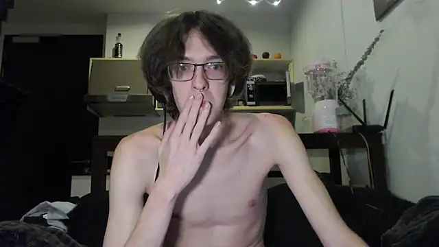 Snapshot of LovesomeCookie chatting on 09/09/25, 04:17 LovesomeCookie online show from 09/09/25, 04:17