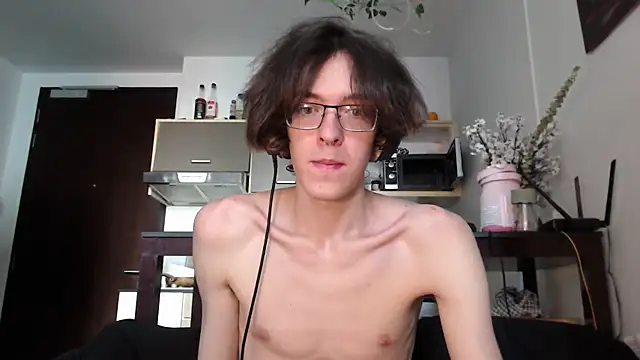 Snapshot of LovesomeCookie chatting on 09/21/25, 09:44 LovesomeCookie online show from 09/21/25, 09:44