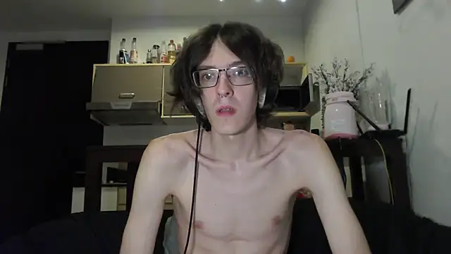 Snapshot of LovesomeCookie chatting on 10/06/25, 03:09 LovesomeCookie online show from 10/06/25, 03:09