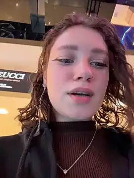 lucy-joy online show from 12/19/25, 10:33