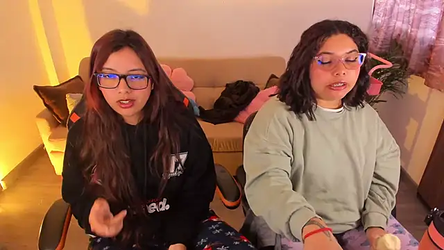 Snapshot of Verolake chatting on 11/21/25, 09:13 Verolake online show from 11/21/25, 09:13