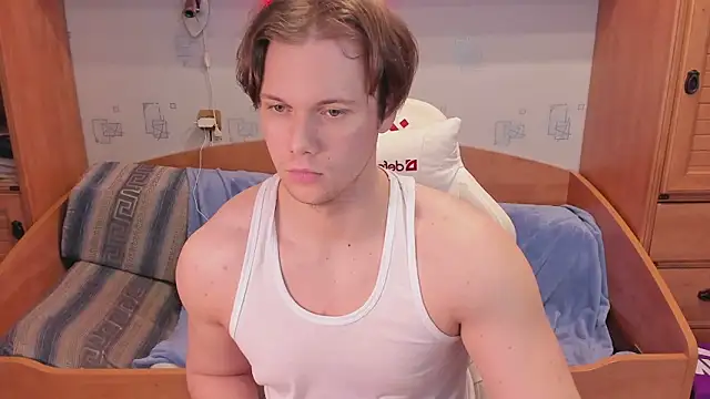 Snapshot of Dexter_Bennett chatting on 04/06/26, 05:36 Dexter Bennett online show from 04/06/26, 05:36