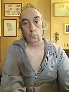 Snapshot of bi_dare chatting on 03/27/26, 11:54 bi dare online show from 03/27/26, 11:54