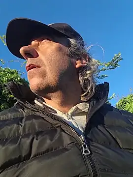 Snapshot of bi_dare chatting on 04/06/26, 05:03 bi dare online show from 04/06/26, 05:03