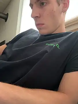 sexyman04 online show from 05/13/26, 11:51