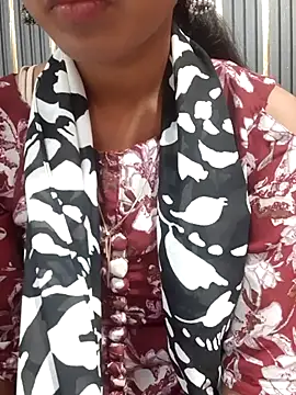 AnkitaDevi online show from 10/17/25, 04:48