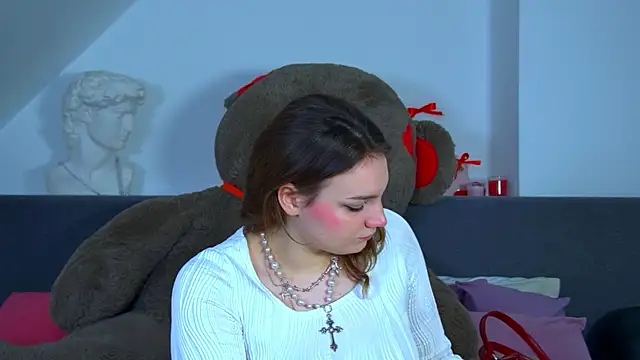 Snapshot of KarenClarks chatting on 11/25/25, 06:30 KarenClarks online show from 11/25/25, 06:30