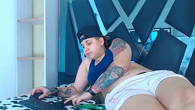 karla sexy21 online show from 11/01/25, 05:20