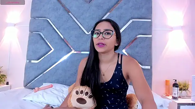 AmyStar1 online show from 10/13/25, 03:34