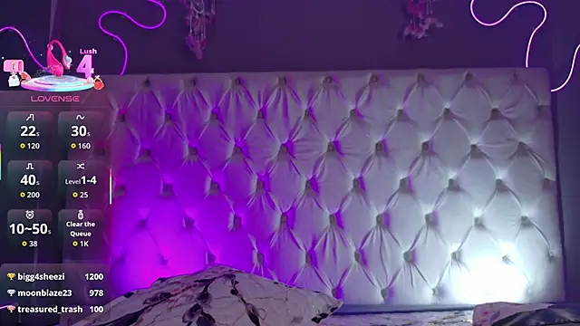 Megan  cole1 online show from 10/06/25, 11:51