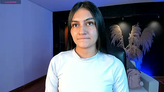 AidaJones online show from 12/05/25, 11:30