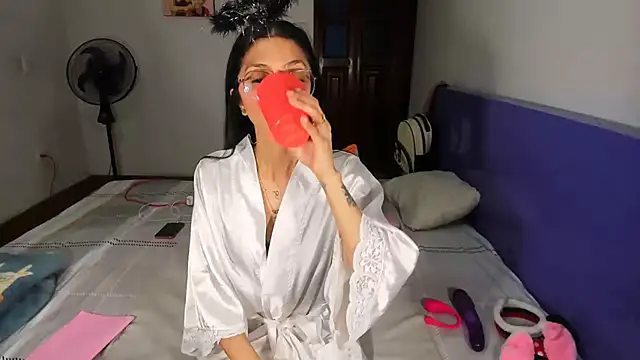 Anais lux online show from 03/27/26, 12:16