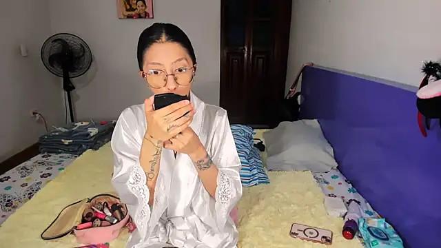 Anais lux online show from 04/08/26, 11:27