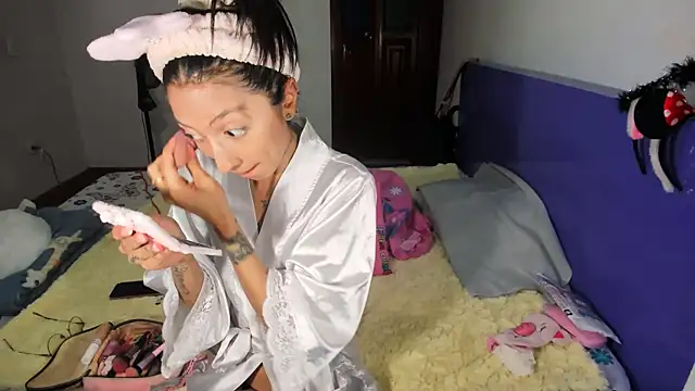 Anais lux online show from 04/14/26, 11:55