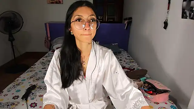 Anais lux online show from 06/04/26, 01:00