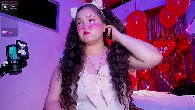 Snapshot of ShylySweet chatting on 02/15/26, 05:48 ShylySweet online show from 02/15/26, 05:48