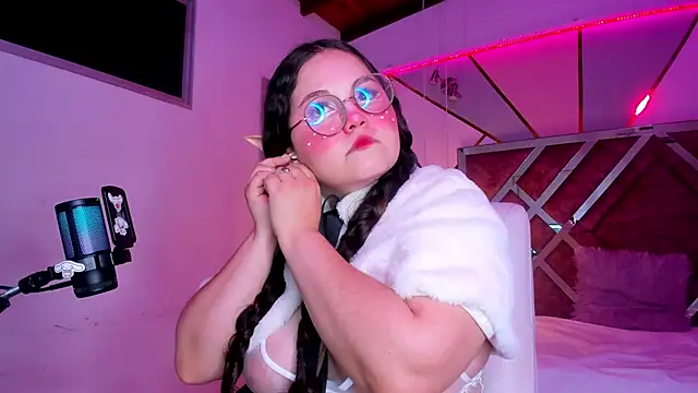 Snapshot of ShylySweet chatting on 02/25/26, 05:28 ShylySweet online show from 02/25/26, 05:28