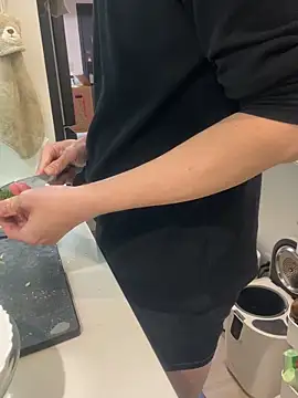 qaz23257 online show from 03/10/26, 07:35