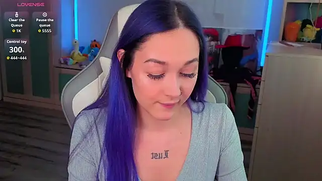 Im suka online show from 10/24/25, 03:25