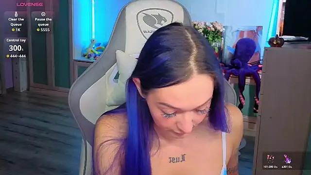 Im suka online show from 11/28/25, 02:47