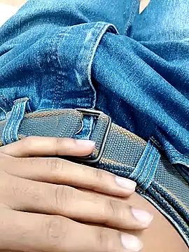 Saxyboy2002 online show from 11/26/25, 08:59