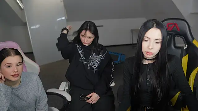 VivianSweet  online show from 03/24/26, 03:28