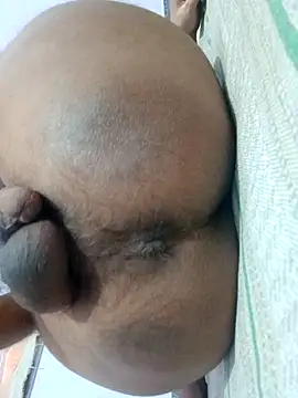 Snapshot of monster-dickk chatting on 11/14/25, 02:32 monster-dickk online show from 11/14/25, 02:32