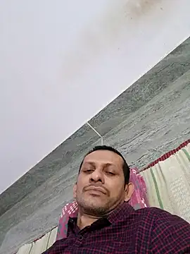 Snapshot of monster-dickk chatting on 12/16/25, 05:18 monster-dickk online show from 12/16/25, 05:18