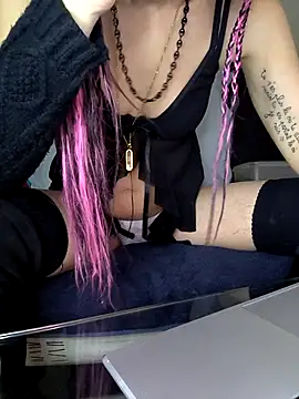 Volcaniiia online show from 04/17/26, 02:20