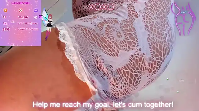 BrandyQueenx online show from 12/03/25, 06:54