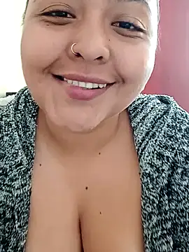 Snapshot of ALANA_150 chatting on 09/17/25, 02:41 ALANA 150 online show from 09/17/25, 02:41