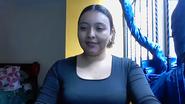 Snapshot of ALANA_150 chatting on 05/04/26, 02:13 ALANA 150 online show from 05/04/26, 02:13