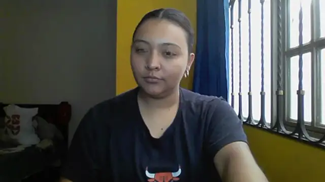 Snapshot of ALANA_150 chatting on 05/13/26, 01:52 ALANA 150 online show from 05/13/26, 01:52