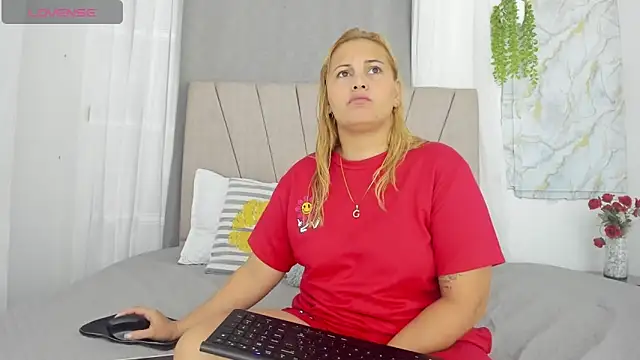 Lady miss    online show from 03/23/26, 12:53