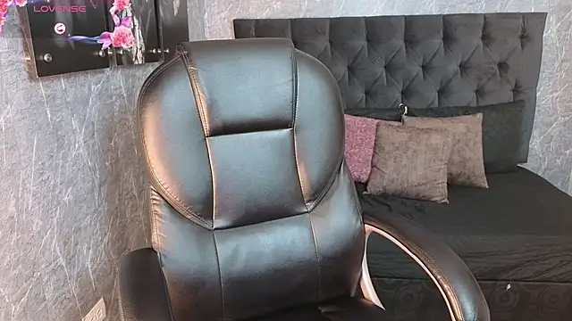 eileen  hills online show from 09/23/25, 06:55