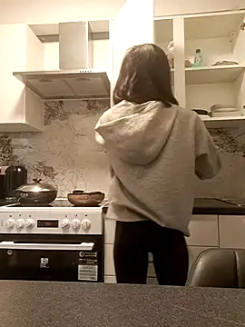 Snapshot of Ladyboyluxe chatting on 02/22/26, 08:07 Ladyboyluxe online show from 02/22/26, 08:07