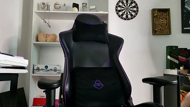 aaron nvk online show from 03/21/26, 06:33