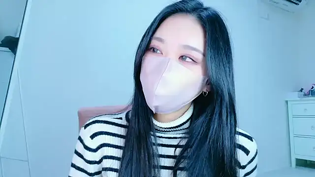 ramuchan desu online show from 11/12/25, 02:23