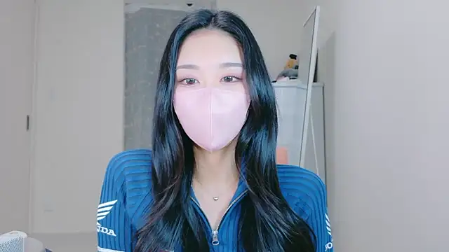 ramuchan desu online show from 06/03/26, 12:24